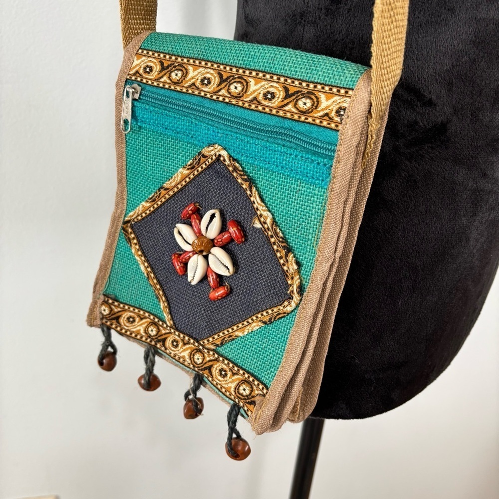 Boho Western Beaded Seashell Burlap Jute Mini Crossbody Bag - Picture 2 of 8